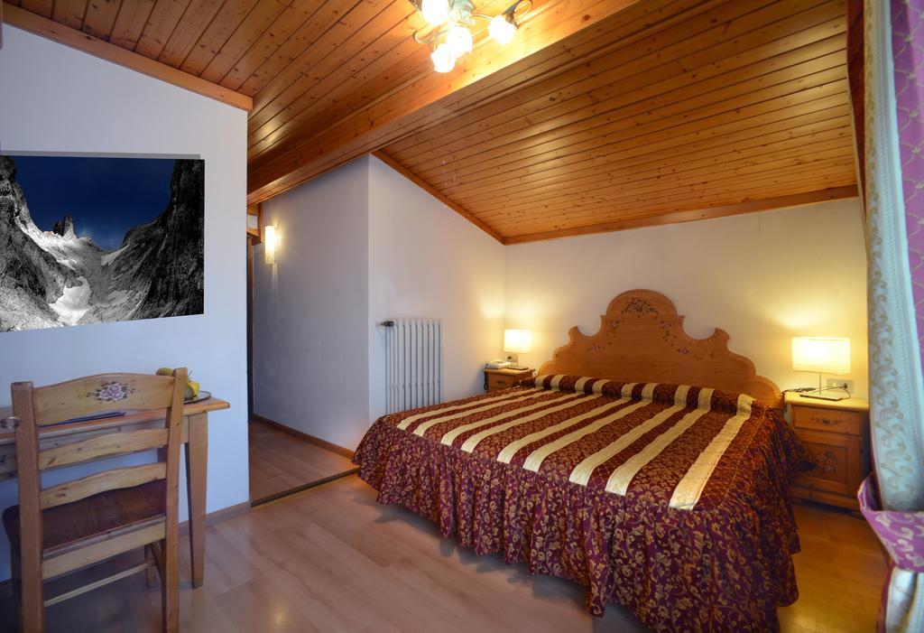 Hotel Margherita San Martino Di Castrozza Pokój zdjęcie