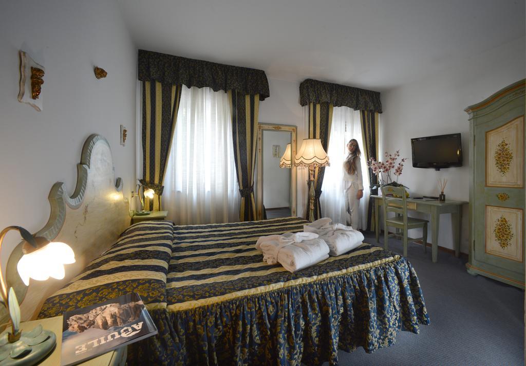 Hotel Margherita San Martino Di Castrozza Pokój zdjęcie